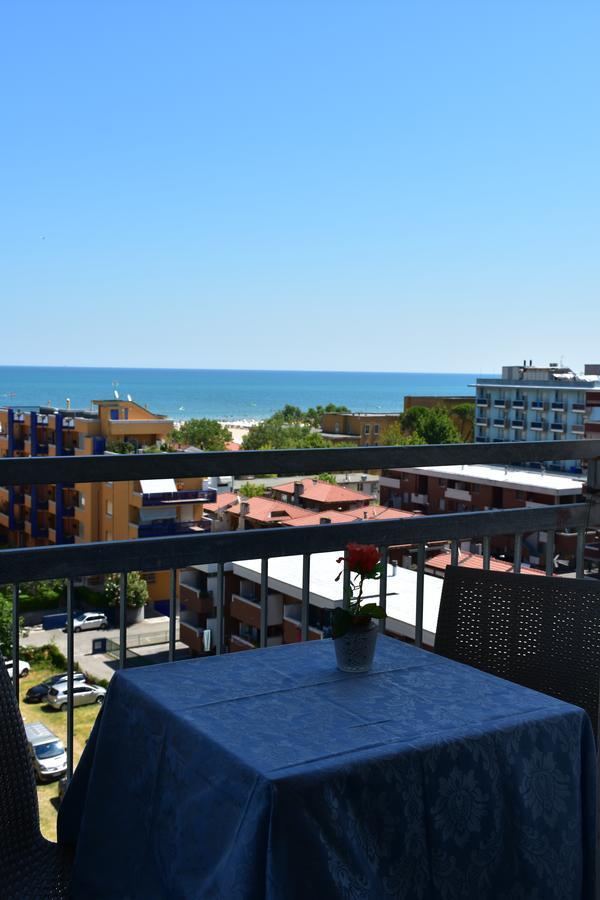 Hotel Gambrinus Rimini Exterior foto